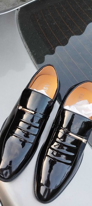 Pantofi bărbați pentru evenimente