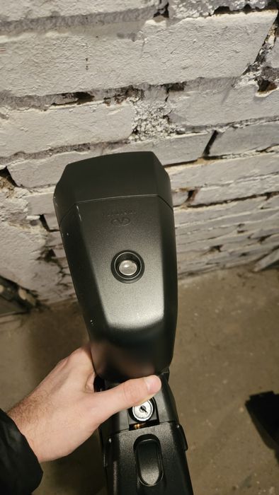 Напречни греди Menabo ; Ски багажник Инфинити Q30