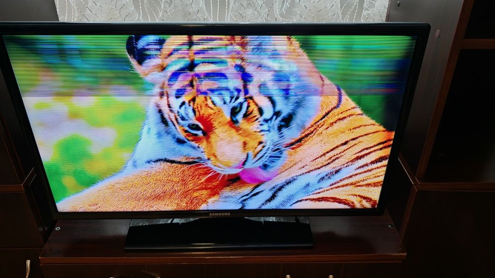 Samsung UE32EH4000
Кратко описание
Снимки