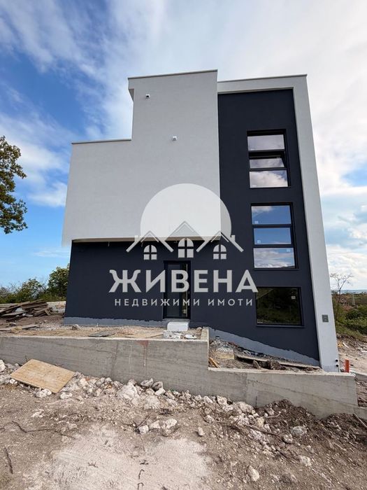 Продава се Къща в Варна, м-т Траката - 230 кв.м за 1957 €/кв.м - Снимка #5