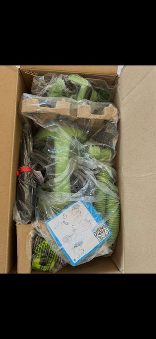 Перяща прахосмукачка / Аквасмукачка за тапицерии и петна Bissell Little Green (4098N)