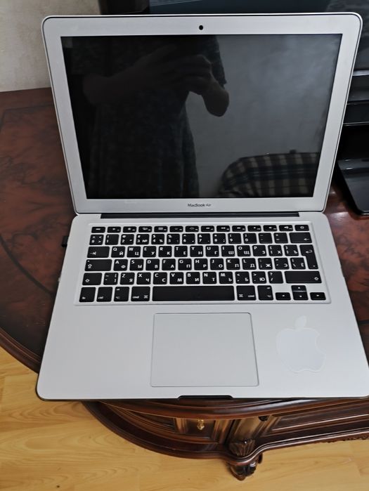 MacBook air 13.3" Ci5 4 Gb