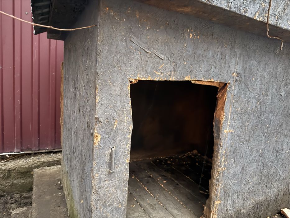 Продам будеу для большой собаки