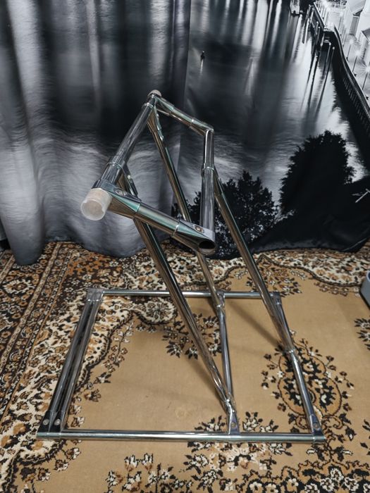 Подставка для игрового руля