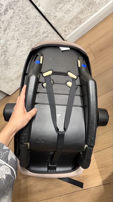 Продам автолюльку 0+