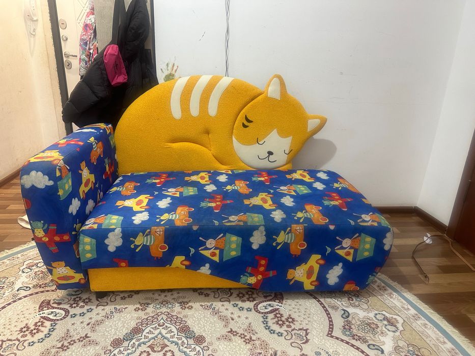 Продам детский диван