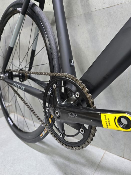 Aventon cordoba black