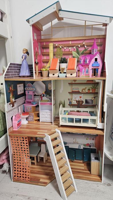 Дървена къща за кукли Kidkraft