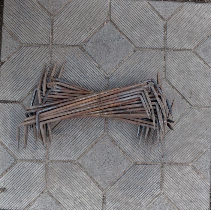 Продам скобы и штыри строительные