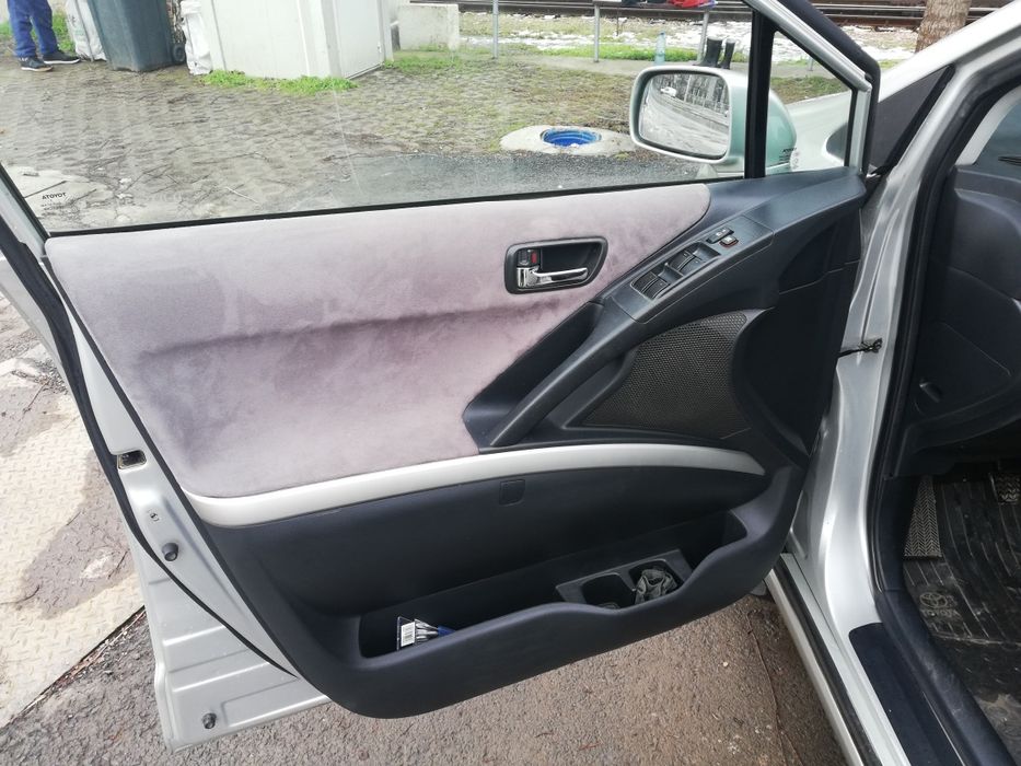 Продавам Toyota Corolla Verso 6+1 места в отлично състояние