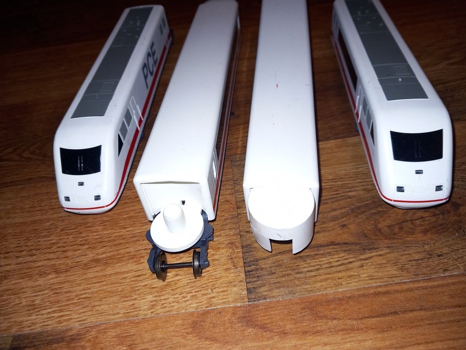 REZERVAT Piko City Express Train PCE, trenulet electric scara HO, ptr diorama