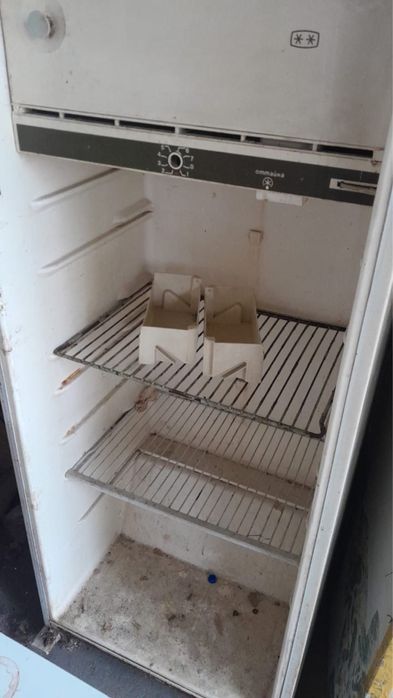 Холодильник без двери продам срочно звонить