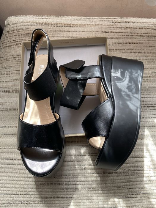 Дамски сандали на платформа