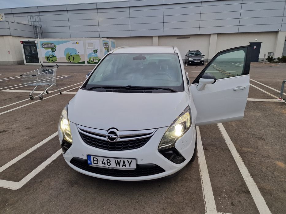 De vânzare Opel Zafira C