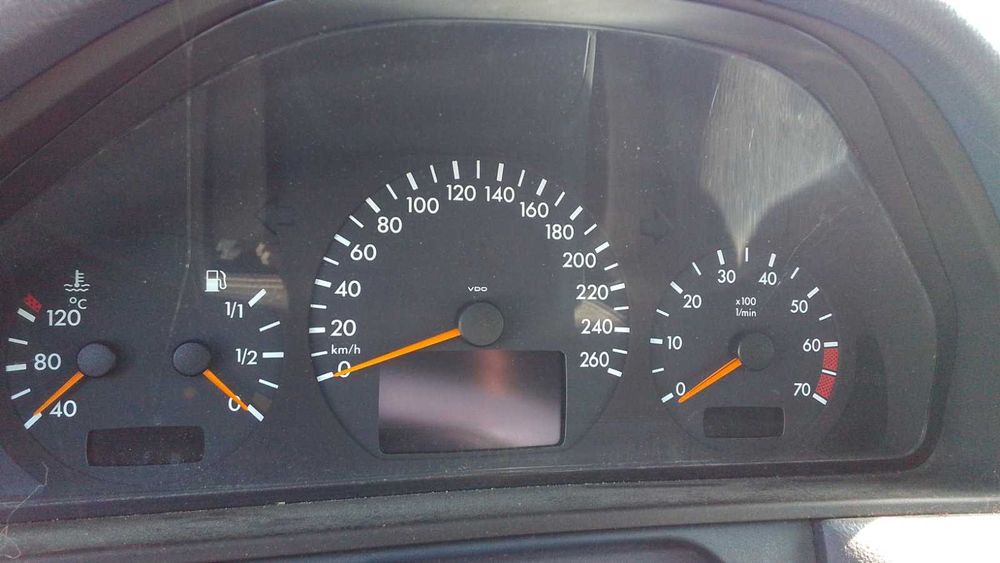 ЧАСТИ Мерцедес E класа 1996-2003г Mercedes Benz Е classе  W210