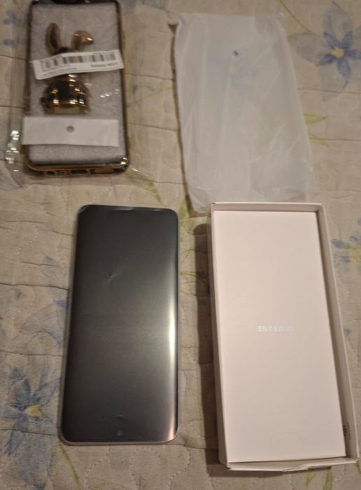Чисто нов Samsung A05S silver