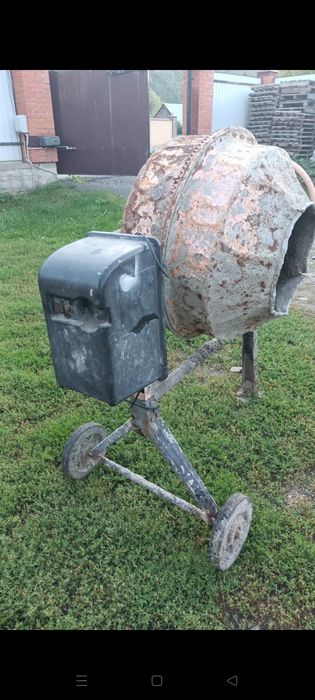 Бетономешалка строительная