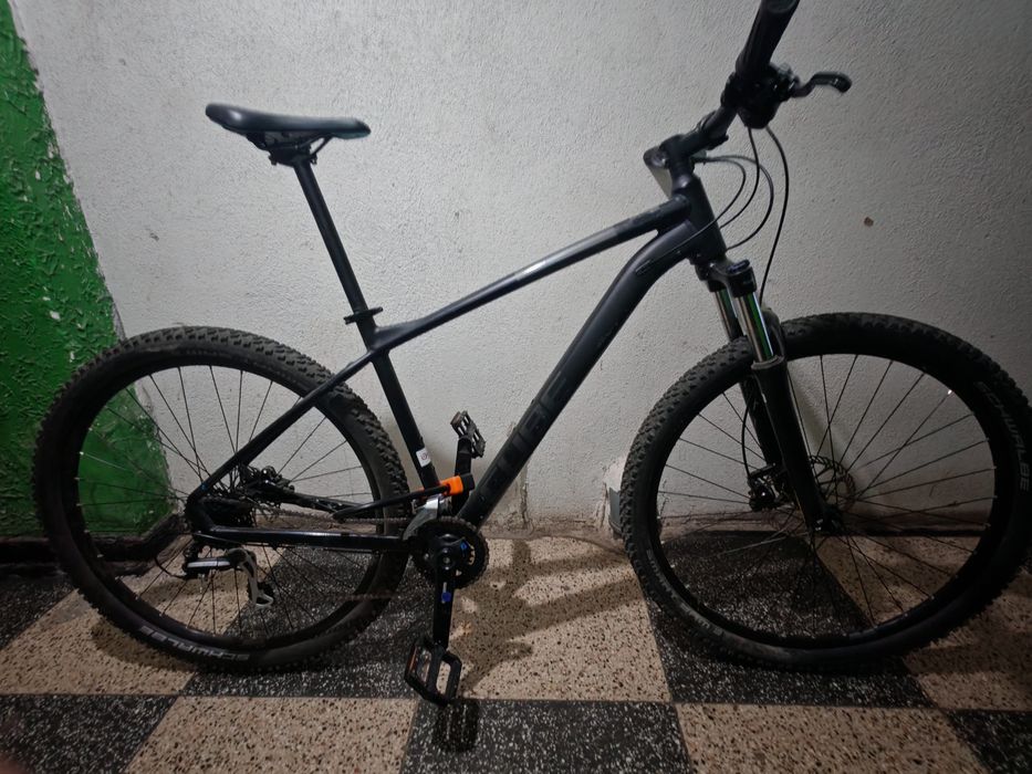 Bicicletă CUBE cadru29