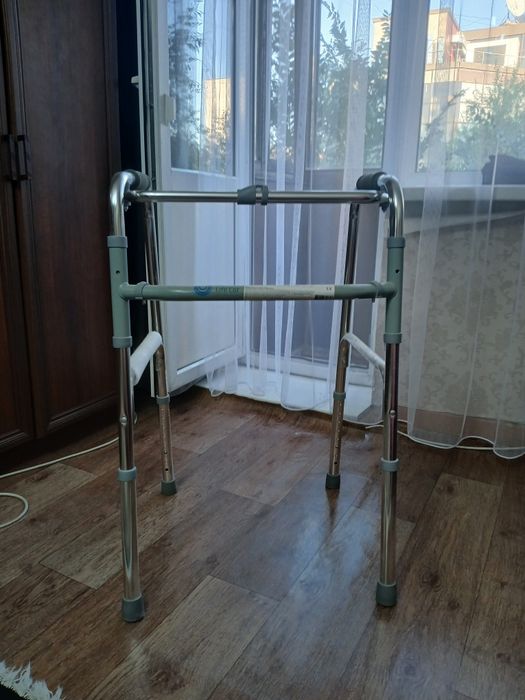 Ходунки для взрослых