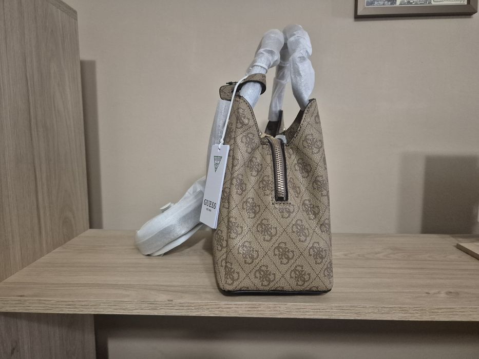 Чанта Guess Meridian II Small Girlfriend  Carryall