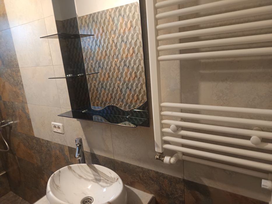 Vând apartament cu 2 camere