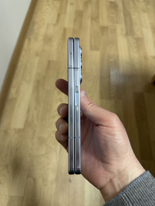 Samsung galaxy fold 5