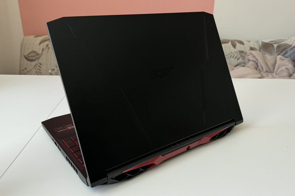Геймърски Лаптоп Acer Nitro 5, 1000 GB SSD, 24 DDR4 3200MHz, Intel Core i5-11300H, NVIDIA GeForce RTX 3050 4GB GDDR6, WINDOWS 11