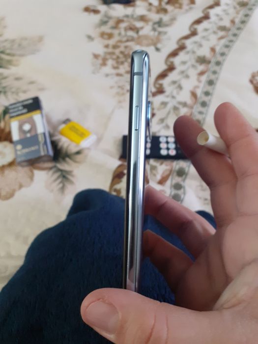 Samsung s10+ display defect