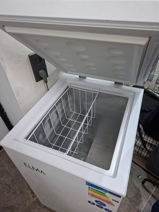 Продам морозильник