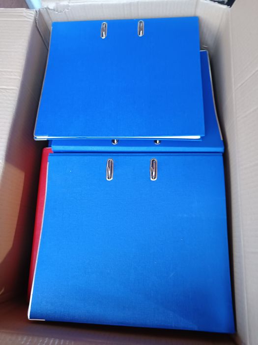 Продавам папки за счетоводен офис