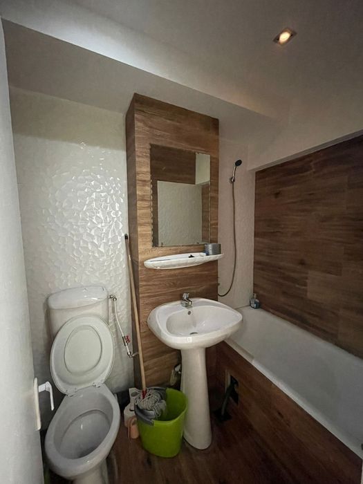 Apartament 2 camere decomandat de închiriat – Centru