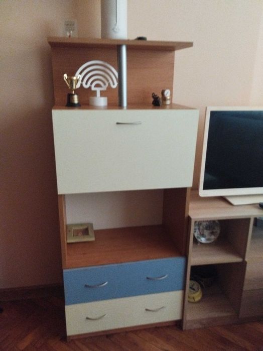 Продавам детска секция