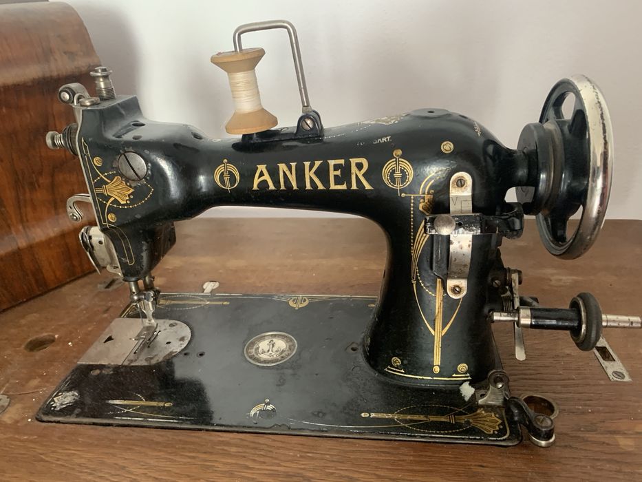 Masina de cusut veche Anker