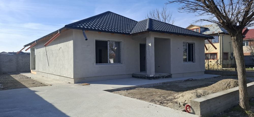 Casă nouă 2025 - Str. Mugur - Utilități complete