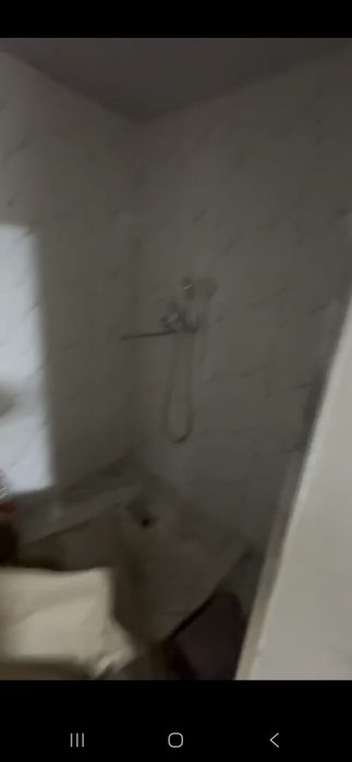 Sino zavod oldida 2 xonali uy