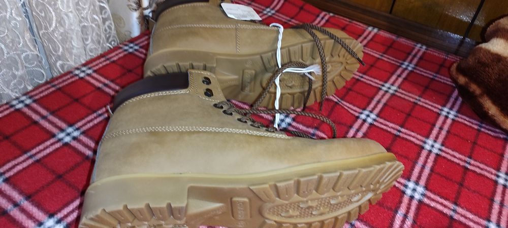 Ботинки мужские новые