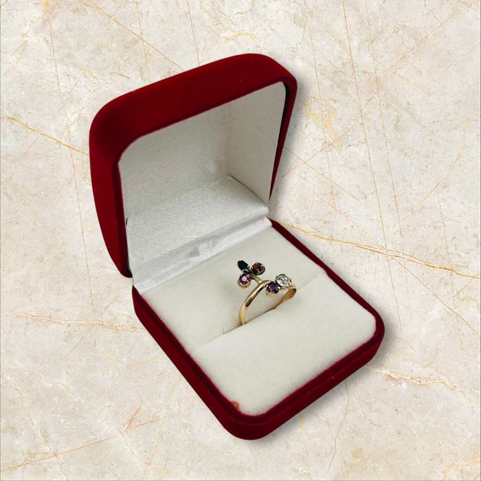 Златен пръстен 14к с ярък ДИАМАНТ 0.25ct, сапфир и рубин