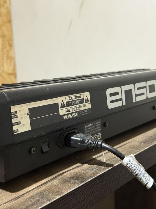 Ensoniq Профессионал Синтезатор