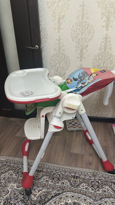 Стол для кормления ребенка