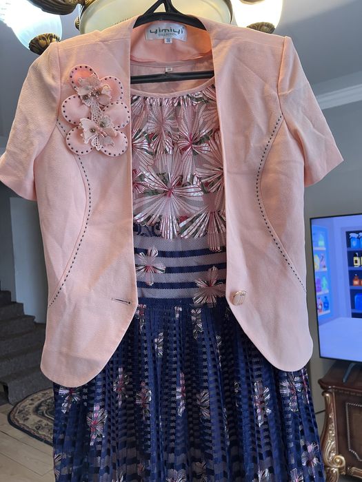 Продам платье в хорошем состоянии