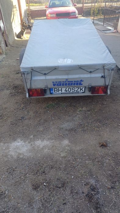 De vanzare remorca