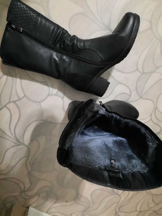 Продам  сапоги 40-41 размер