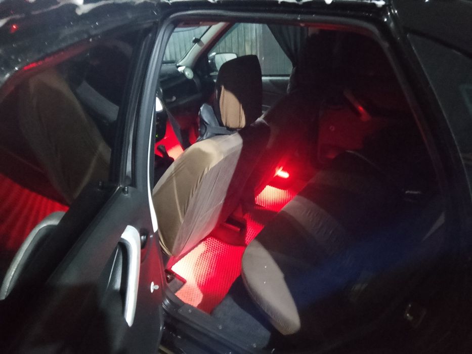 Сатылады. Продаётся.