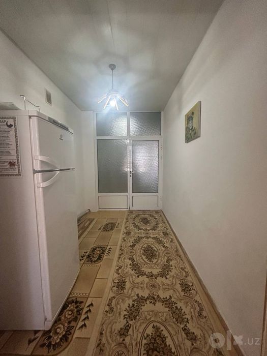 4 каватли домнинг 3 каватида 3 хонали квартира ижарага берилади