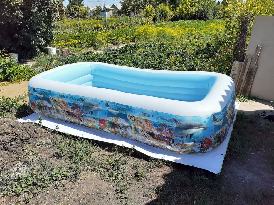 Продам новый надувной бассейн