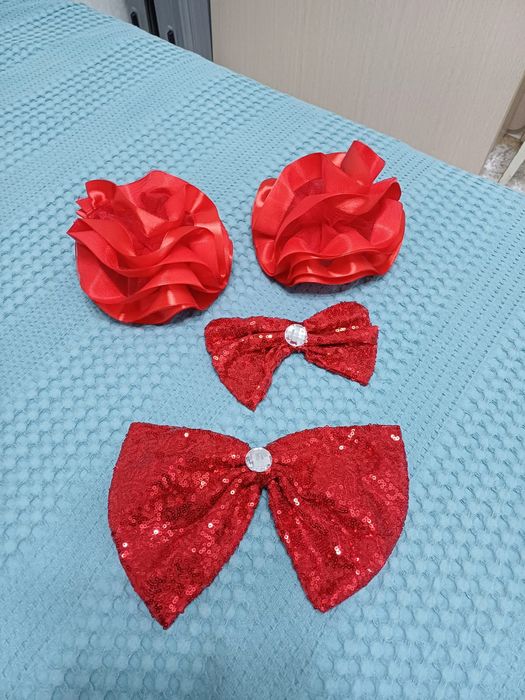 Детское платье красное