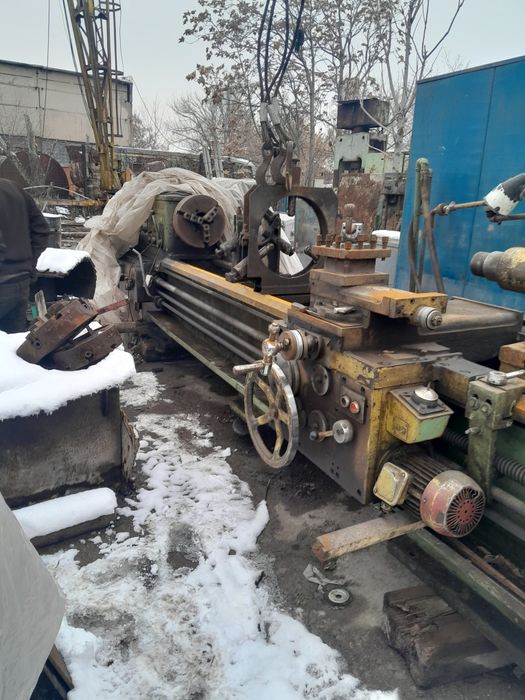Токарный станок 1 М63 дип-300