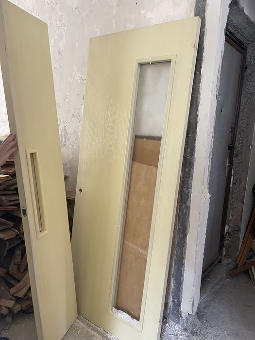 Продаются двери межкомнатные