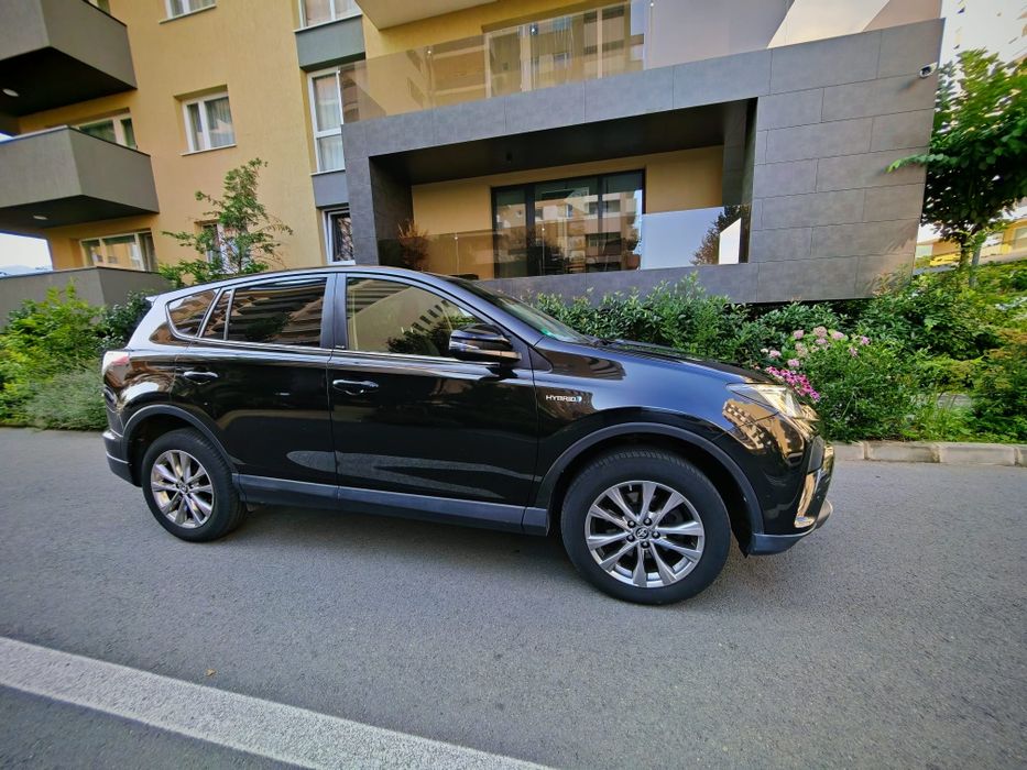 Toyota Hibrid 2018 rav 4