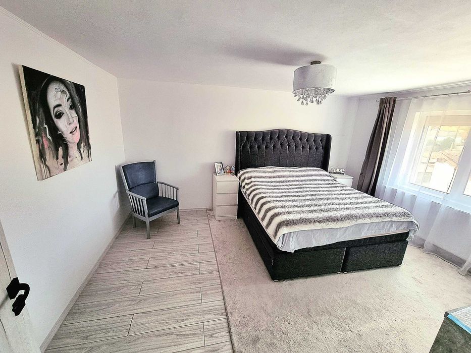 Casa 4 camere zona Cantemir